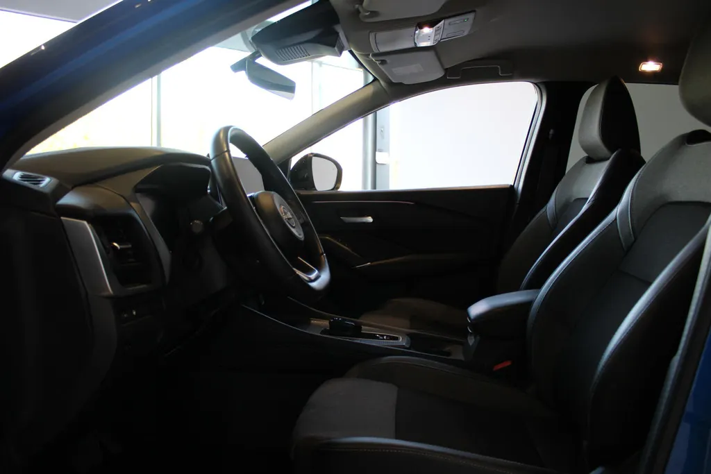 Nissan QASHQAI 1.5 e-Power Business Design | Navigatie| camera 360vieuw| Apple Carplay & Android auto | Pdc voor en achter | Two-tone lak | LM wielen | Pro-pilot | Climate controle | Inklapbare buitenspiegels | I-key |