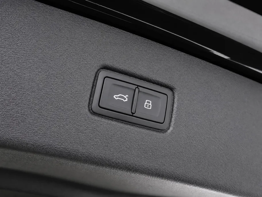 Audi Q7 55 TFSI e quattro Pro Line S 394 PK ·Leder bekleding · Assistentie. plus, remote park · Head-Up display · Glazen panorama dak · Bang & Olufsen