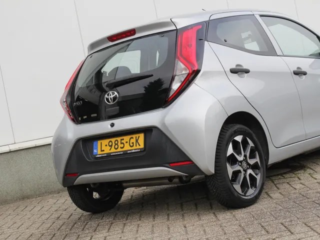 Toyota Aygo 1.0 VVT-i x-fun | Airco | Lm-Velgen