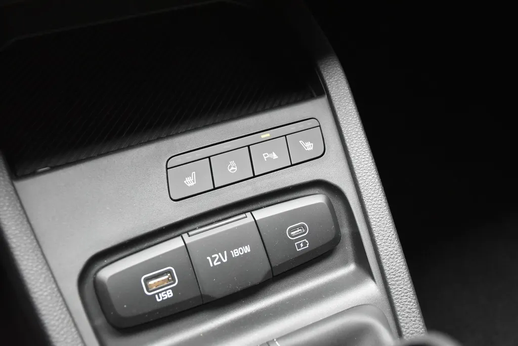 Kia Stonic 1.0 T-GDi MHEV 115pk DynamicLine