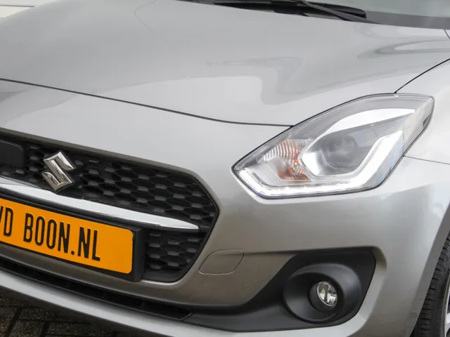 Suzuki Swift 1.2 Select Smart Hybrid | Navi | Airco | Cruise | Camera | Lm-Velgen
