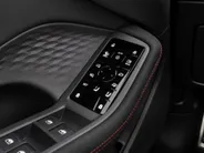 Audi RS5 Limousine e-hybrid 470 kW 639 PK · RS sportuitlaat · Topsnelheid 270 km/h · Head-up display · Panoramadak