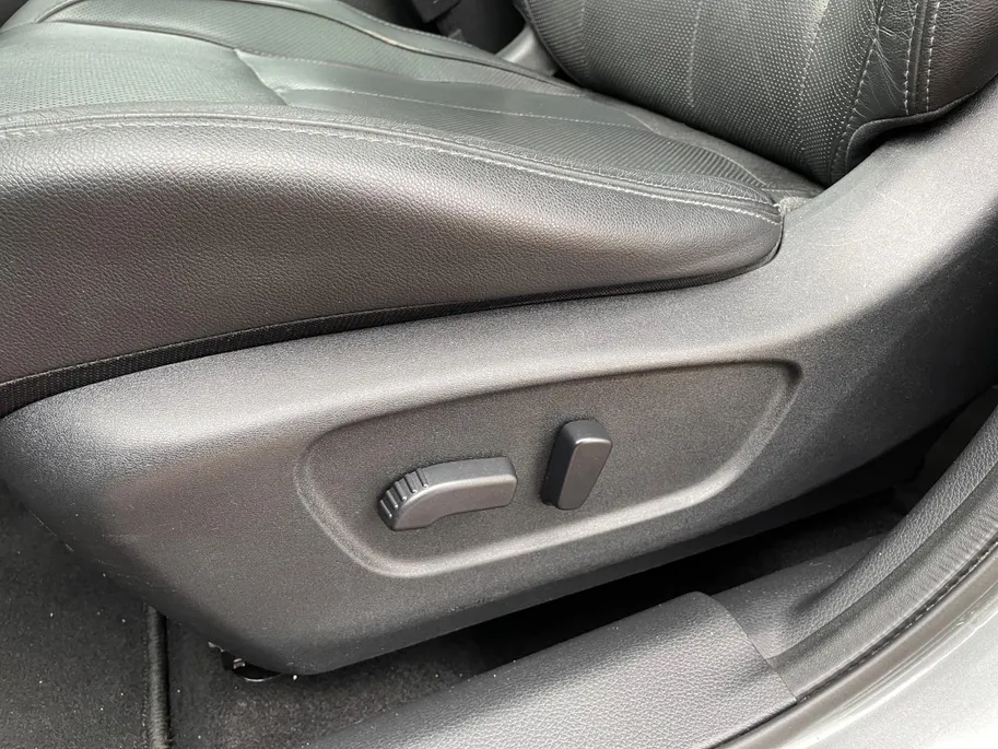 Nissan QASHQAI 1.2 Tekna *Automaat*Navi+360Camera*Climate Control*Stoelverwarming*Panoramadak*Trekhaak*LM.Velgen*Lederen bekleding*Zeer nette auto!