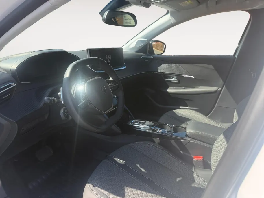 Peugeot 208 1.2 Hybrid 110 e-DCS6 Allure | Automaat | Parkeersensoren | Climate Control | Apple Carplay/Android Auto | DAB | Full Led