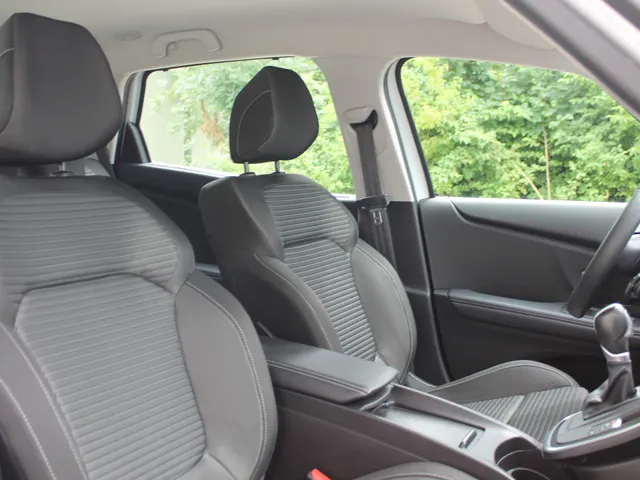 Renault Scénic 1.3 TCe Intens | automaat | navigatie | achteruitrijcamera