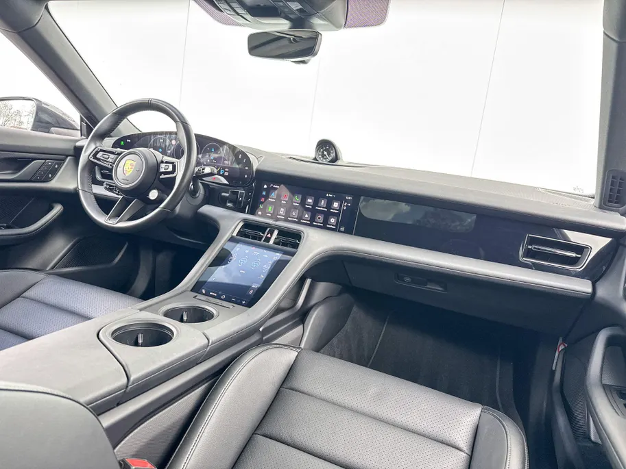Porsche Taycan Cross Turismo 4 93 kWh