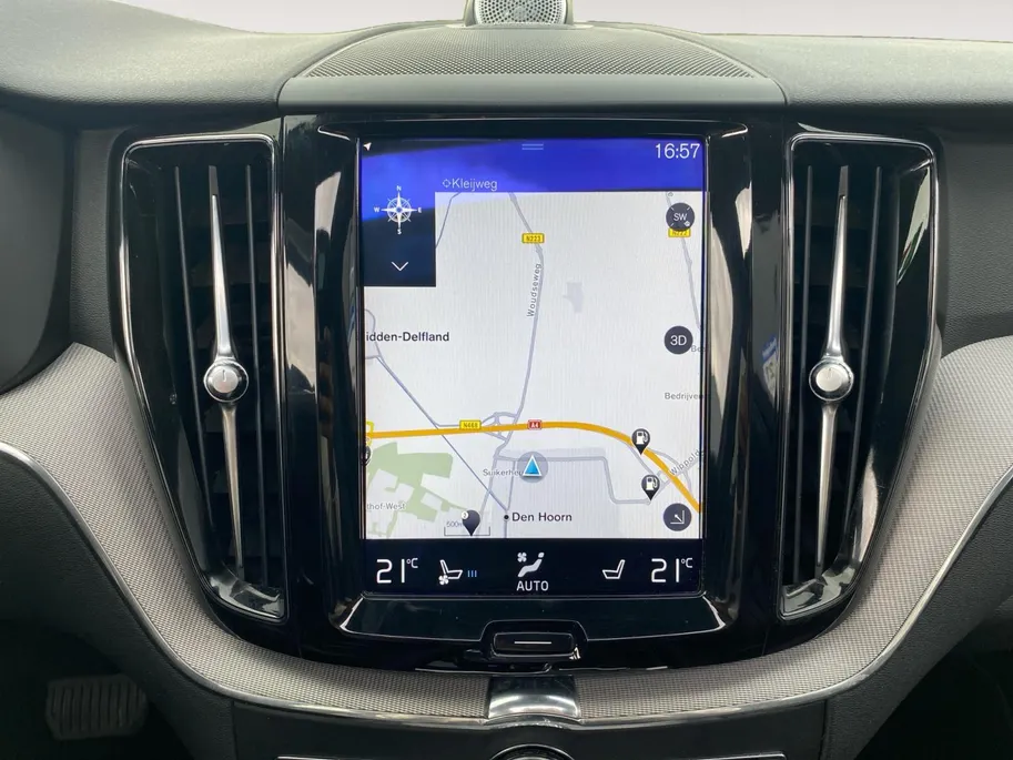 Volvo XC60 2.0 T8 Twin Engine AWD Inscription Automaat | 11-2017 | Panodak | Leder | Bower Wilkins | Stoelventilatie | etc.