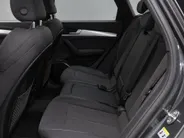 Audi Q5 50 TFSI e quattro S edition · Trekhaak · Adaptive Cruise Control · Apple/Android Car Play · Dodehoeksensoren · Stoelverwarming ·  Drive select · 360°Camera + Parkeersensoren ·