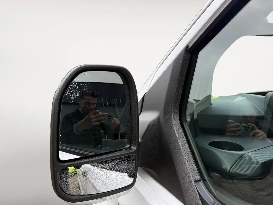 Ford Transit Custom 340 L2H1 Trend 65 kWh | Direct uit voorraad leverbaar | Winter Pack | Driver Assistance Pack | Achteruitrijcamera | Apple Carplay & Android Auto |