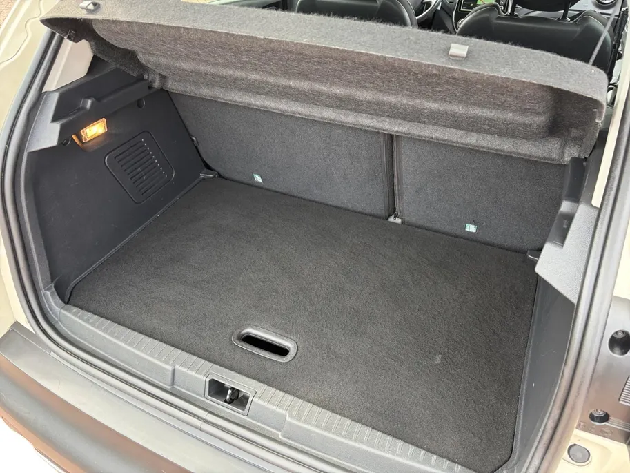 Renault Captur 0.9 TCe Dynamique *Navi+Camera*Climate Control*Cruise Control*Trekhaak*Armsteun*Leuke auto!