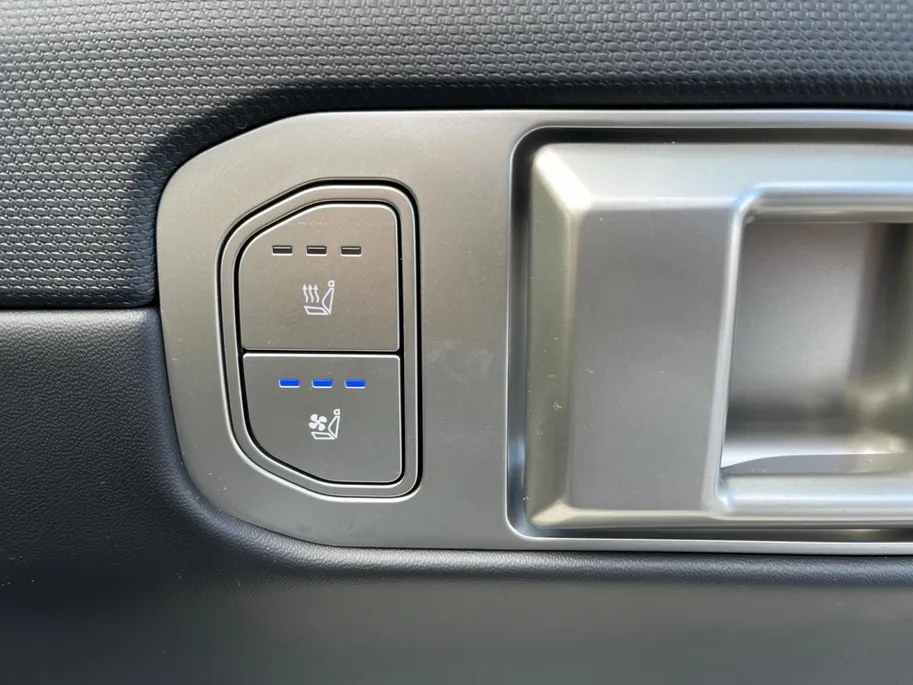Kia EV4 GT-PlusLine 81.4 kWh | *584 WLTP* | *Meest Luxe uitvoering* | 360° Camera | Harman/Kardon Audiosystem | Schuif-/Kanteldak | Stoelverwarming-/Ventilatie | Memory Seats