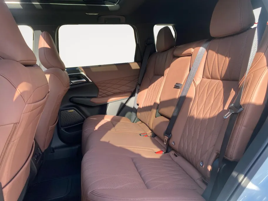 Mitsubishi Outlander 2.4 PHEV Instyle+ | 6000 EURO KORTING | NU DIRECT LEVEBAAR | 8 JAAR GARANTIE |