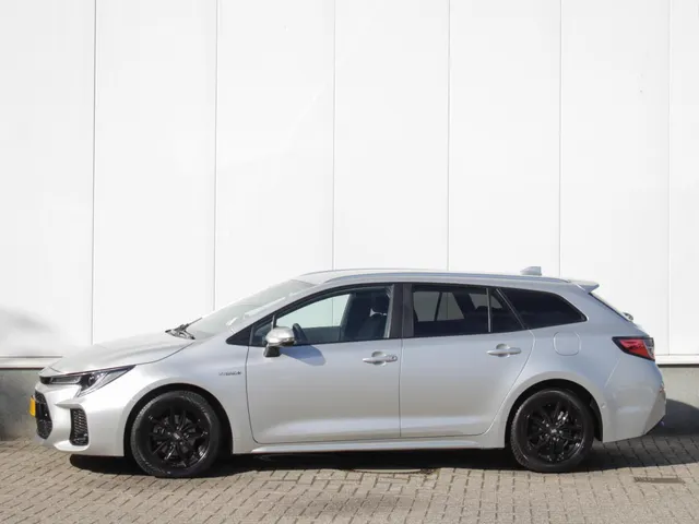 Suzuki Swace 1.8 Hybrid Style | Carplay/Android Auto | Adap Cruise | Camera | Clima | Lm-Velgen