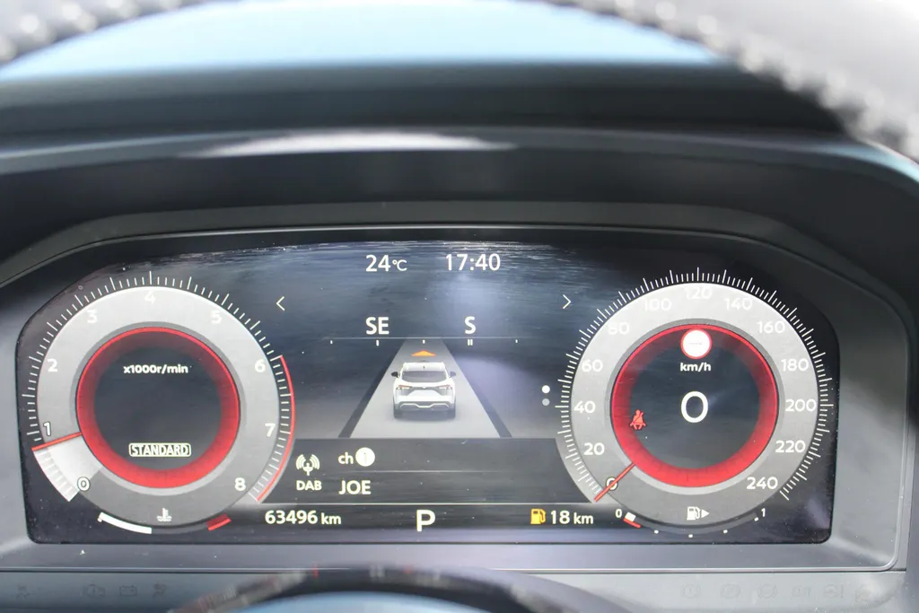 Nissan QASHQAI 1.3 MHEV Xtronic Tekna Plus |Nappa lederen bekleding| Bose audio | Head-up display | Trekhaak | 1800kg trekgewicht | All season banden | Stoelmassage | Stoelgeheugen | Stoel-, voorruit- en stuurverwarming