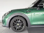 MINI Cooper 3-deurs Electric Yours 33 kWh