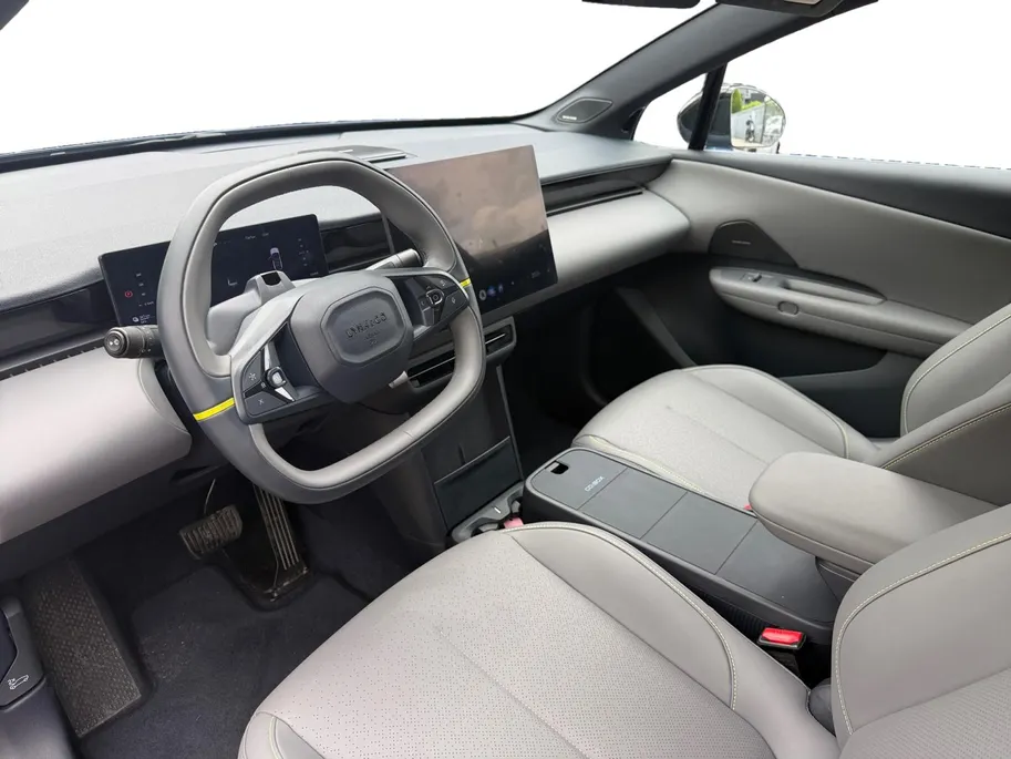 Lynk & Co 02 More 66 kWh 360 Camera | Panodak | Addaptive cruise control | Stuur + stoelverwarming | Rest fabrieksgarantie