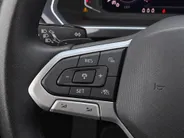Volkswagen Tiguan 1.4TSIeHybrid 180kW/245PK Elegance · Panoramadak · Trekhaak · Camera + Parkeersensoren · Apple/Android Car Play ·