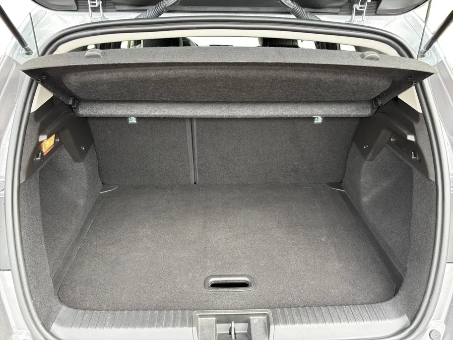 Renault Captur 1.0 TCe 90 techno Zeer lage kilometerstand  , Apple Carplay/Android Auto , navi , cruise , camera , lm velgen , parkeersensor , tel , usb .