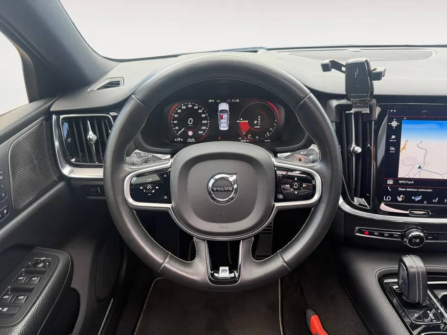 Volvo S60 2.0 T8 AWD Polestar Engineered | Dealer onderhouden | 405pk PHEV |  360 Camera | Schuif/Kantel Dak | Lederen Bekleding | Memory seats | Full Optie! | 12 maanden garantie! |