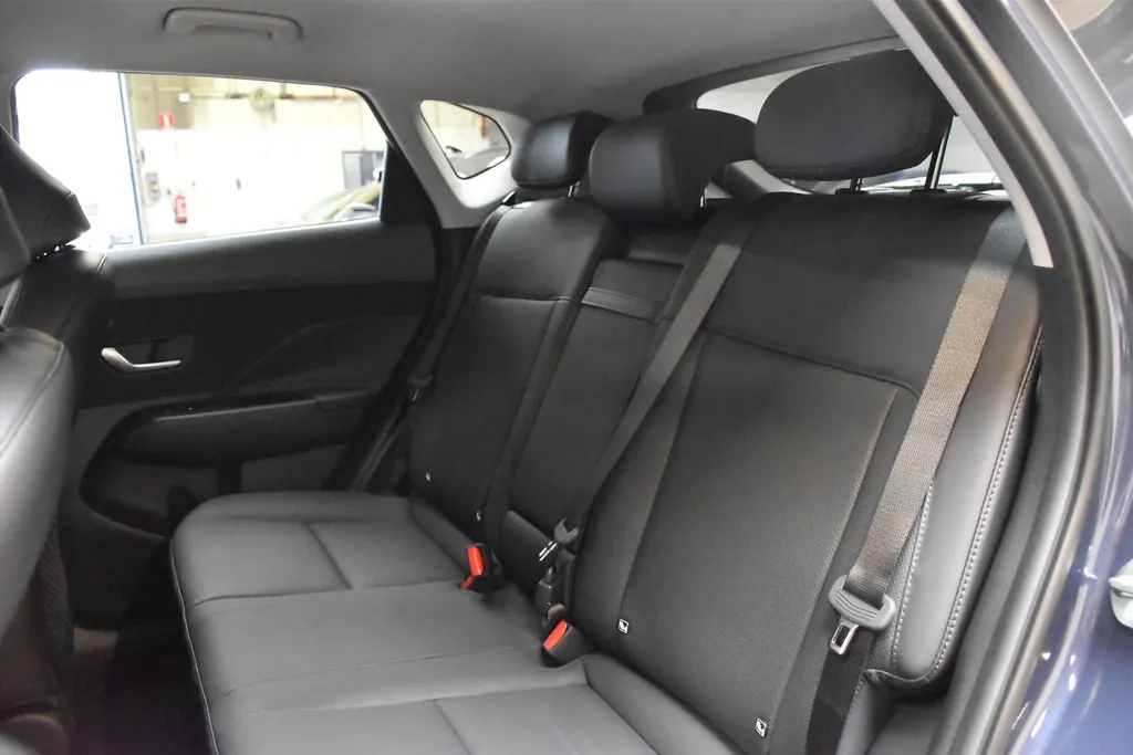 Hyundai Kona 1.6 GDI HEV Premium Sky