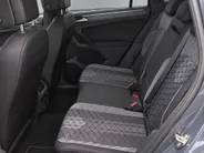 Volkswagen Tiguan 1.4TSIeHybrid 180kW/245PK R-Line Business+ · Navigatie · Apple/Android Car Play · Camera + Parkeersensoren