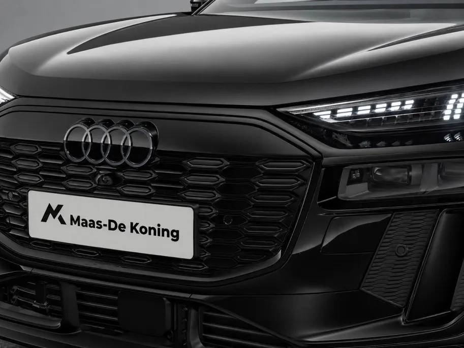 Audi Q6 e-tron Sportback S edition 83 kWh 252 PK · Trekhak elek. wegklapbaar · Optiekpakket zwart · S-line zwart leder-kunstlederen bekleding