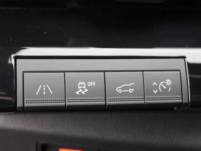 Renault Espace E-Tech full hybrid 200 PK esprit Alpine 7 persoons | 4 wielsturing | Stuurverwarming | Google Navigatie | Camera 360 | Achterklep elektrisch |