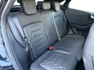 Ford Puma Vignale | Dealer onderhouden | Automaat | Winter pack | BLIS | Adapt. Cruise control | Lederen bekleding | Elektr. Achterklep | 18' lichtmetalen velgen | Bovag garantie |