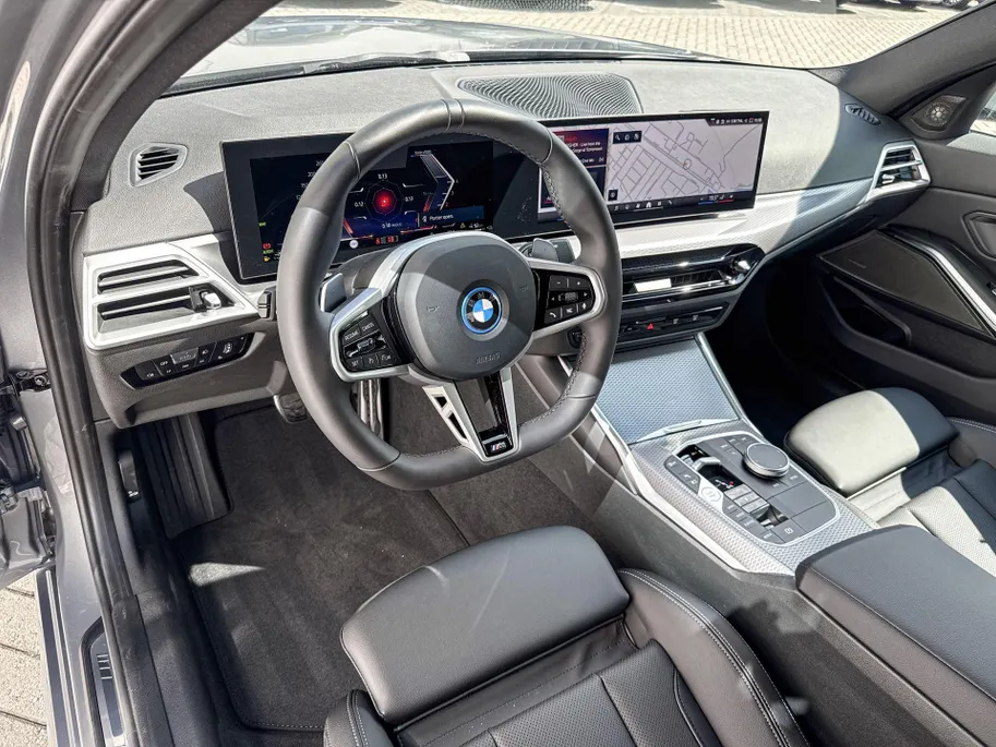 BMW 3 Serie Sedan 330e M Sport Edition