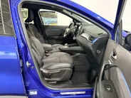Renault Captur 145PK E-Tech Full Hybrid Esprit Alpine Automaat | Google Built-in | Climate Control | Stuurwielverwarming | Adaptive Cruise Control | Apple CarPlay/Android Auto | Lichtmetalen Velgen | Camera | Parkeersensoren |