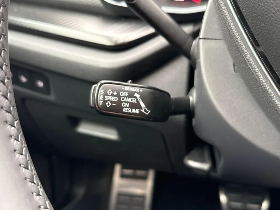 Škoda Octavia combi Sportline Business 1.5 TSI m-HEV 110 kW / 150 PK | Trekhaak wegklapbaar | Panoramisch schuif/kanteldak | 1.000,- inruilbonus!!