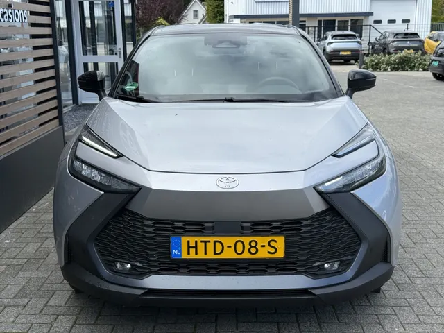Toyota C-HR 2.0 PHEV 220 Dynamic Bi-Tone | All Seasons
