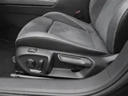 Volkswagen Passat Variant 1.5 eTSI 150pk DSG Business · Camera · Keyless · Apple/Android Car Play · Elek. Voorstoel · Elek. Achterklep · 17'' Inch · Garantie t/m 28-03-2028 of 100.000km