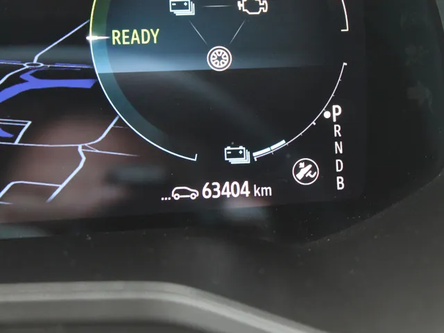 Renault Clio 1.6 E-Tech Full Hybrid 145 techno | Navigatie | Dode hoek melding | Cruise | Climat Control