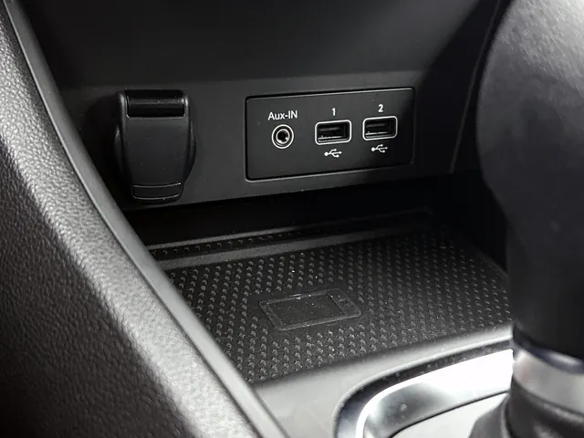 Renault Captur E-Tech full hybrid 145PK Techno | CAMERA | NAVI GROOT | STOELVERWARMING | KEYLESS