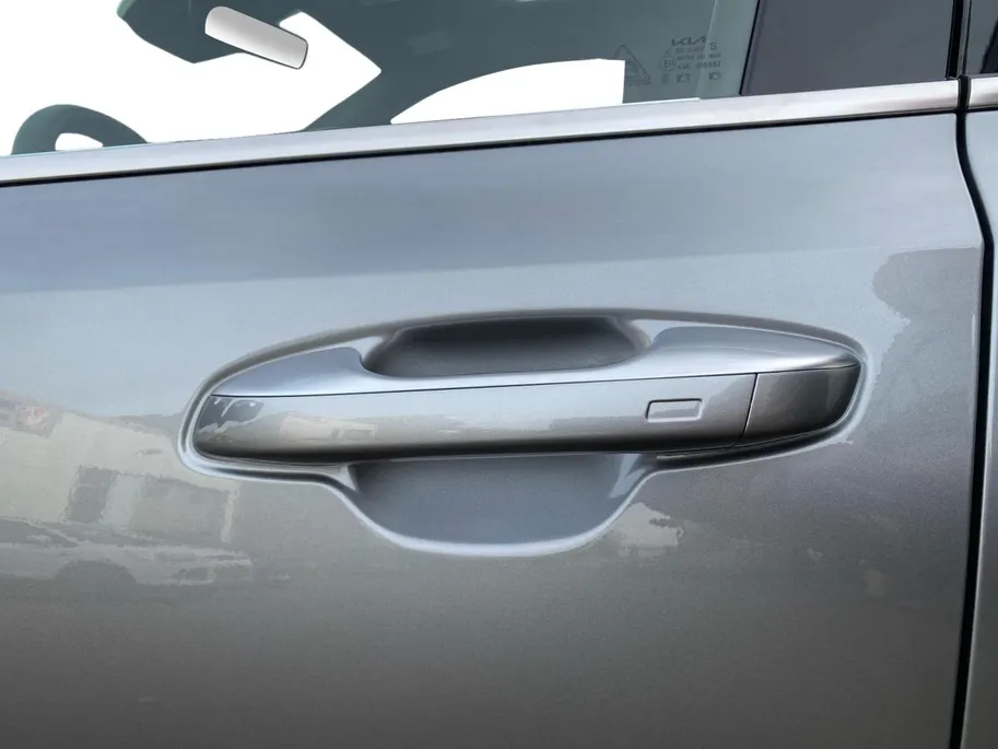 Kia Sorento 1.6 T-GDi Plug-in Hybrid 4WD ExecutiveLine 7p | Bel voor info | 253 pk | Head-up display | Nu €3000 Inruilpremie!