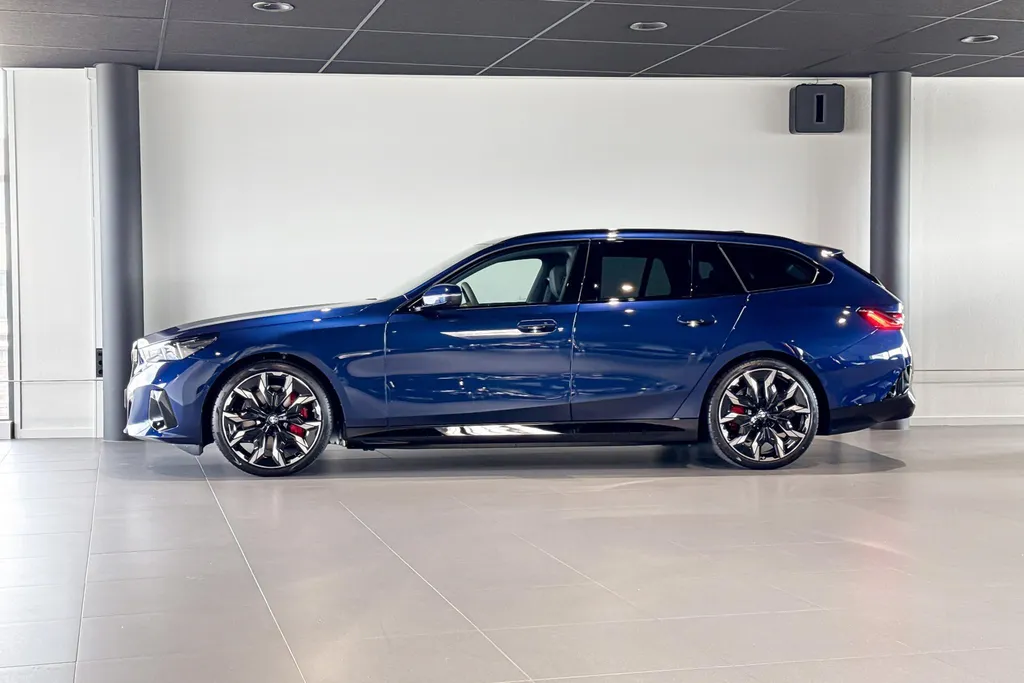 BMW i5 Touring eDrive40 M Sport Edition