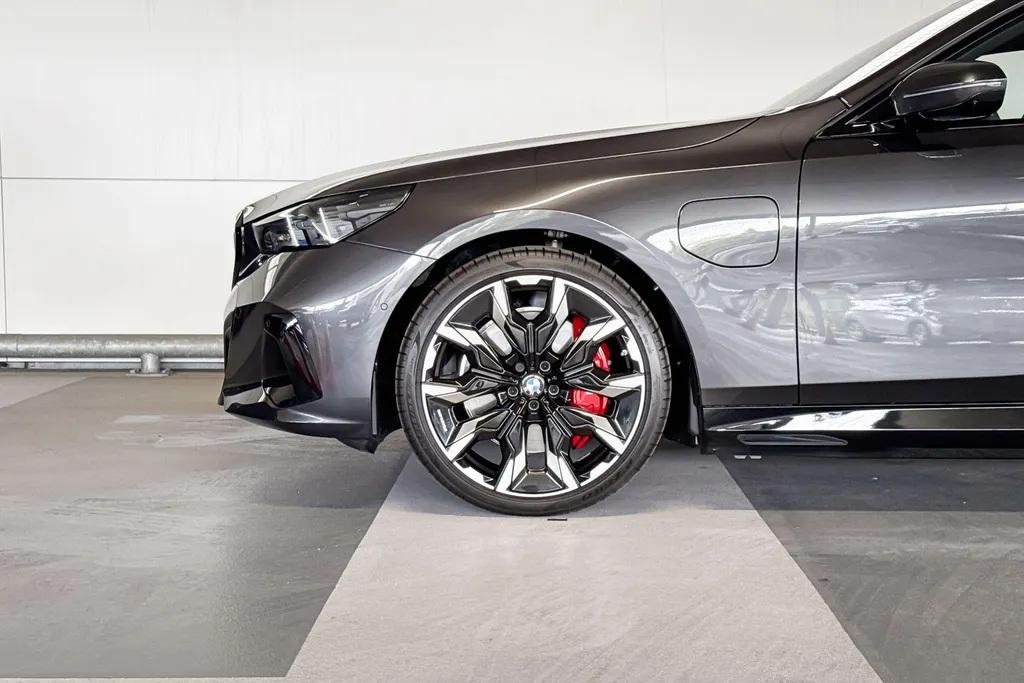 BMW 5 Serie Sedan 550e xDrive