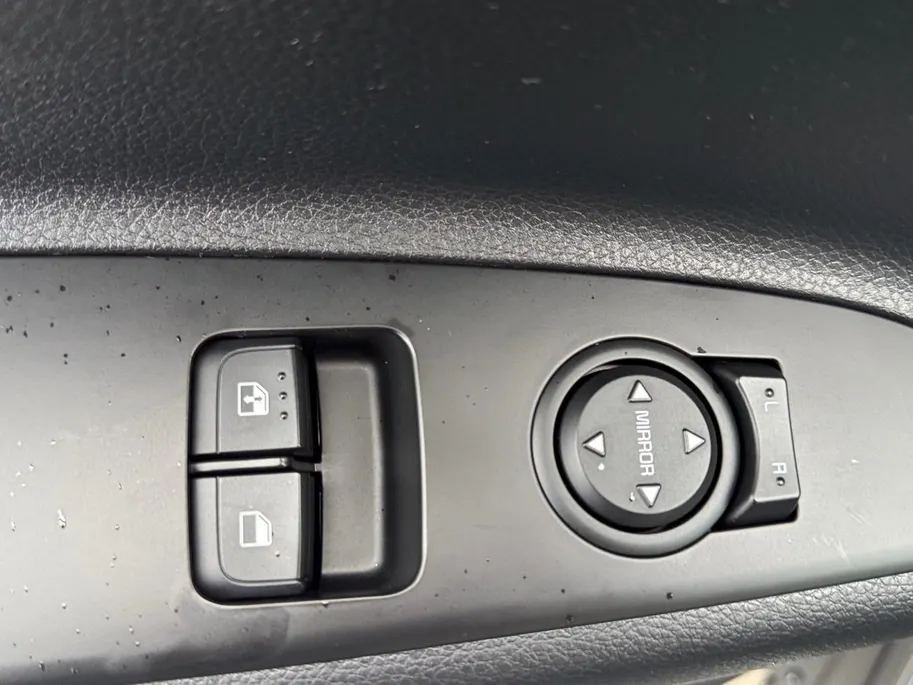 Kia Stonic 1.0T MHEV DynamicLine | Airco | Camera | Cruise Control | LM Velgen | Apple Carplay & Android Auto |