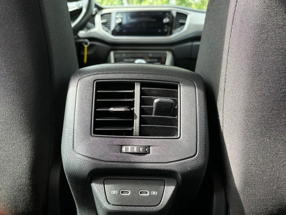 Volkswagen T-Roc 1.0 TSI Style | Navi | Clima | Adaptive Cruise | LM Velgen | Apple Carplay | Android Auto