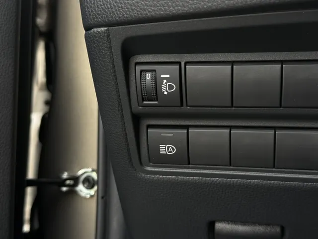 Toyota Yaris 1.5 Hybrid Dynamic | Keyless | Stoelverwarming | Adapt. Cruise