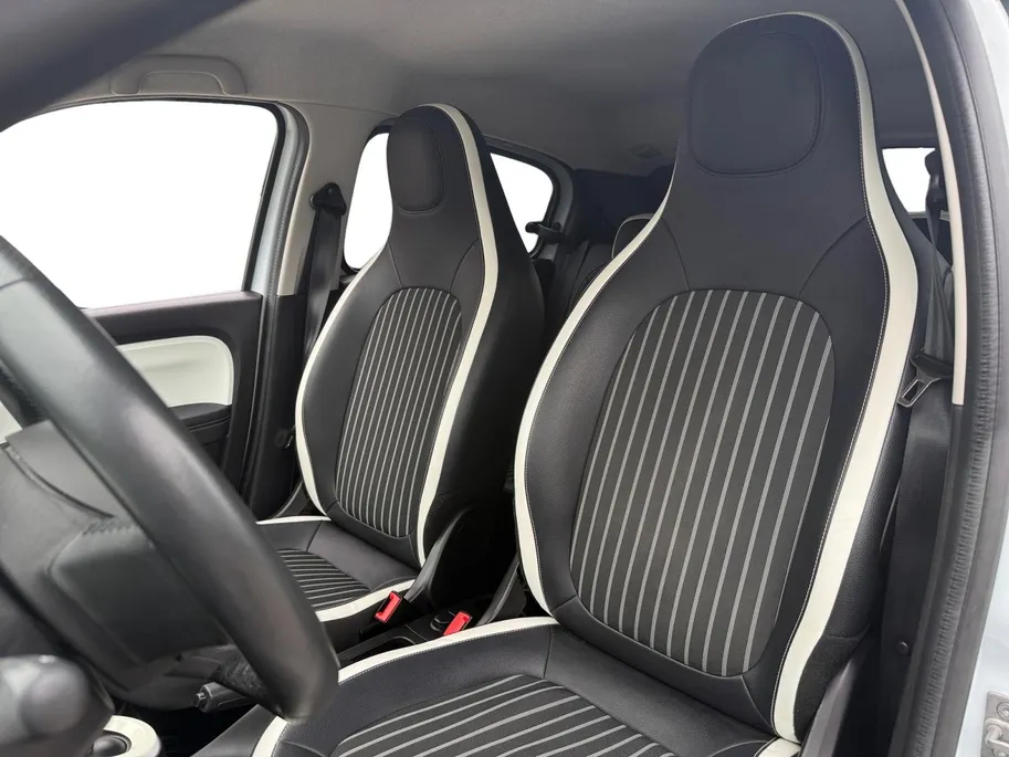 Renault Twingo Z.E. R80 Intens *Automaat*Navi+Camera*Climate*Parkeersensoren*Cruise*Hoge instap!