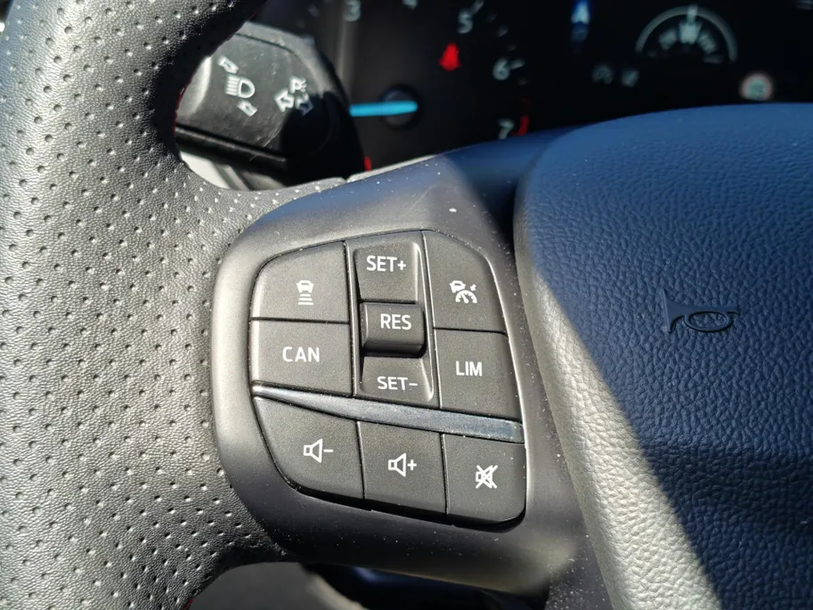 Ford Focus Wagon 1.0 EcoBoost Hybrid ST Line | Groot scherm | Winter Pack