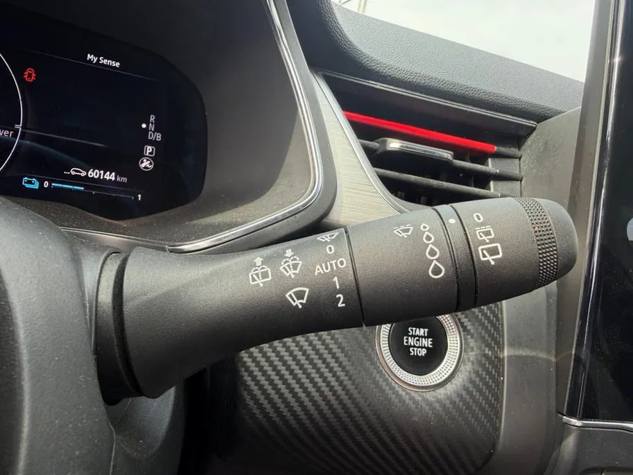 Renault Captur 1.6 E-Tech Hybrid 145 RS Line | Automaat | Full Hybride | Apple Carplay & Android Auto | Cruise & Climate Control | Camera | Parkeersensoren | Recent Onderhouden | 12 Maanden BOVAG Garantie