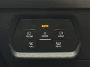 CUPRA Leon 1.5 PHEV Business 204PK AUTOMAAT | Elektrische actieradius tot 125km WLTP | Navigatie | Apple Carplay & Android Auto | Adaptive Cruise Control | Climate Control | Parkeersensoren voor & achter | 18'' Lichtmetalen velgen | Strakke auto