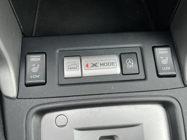Subaru Forester 2.0 Executive Automaat | Cito Onderhouden & Geleverd | Navigatie | Trekhaak | Elek. Schuif/Kantel Dak | Parkeersensoren Voor