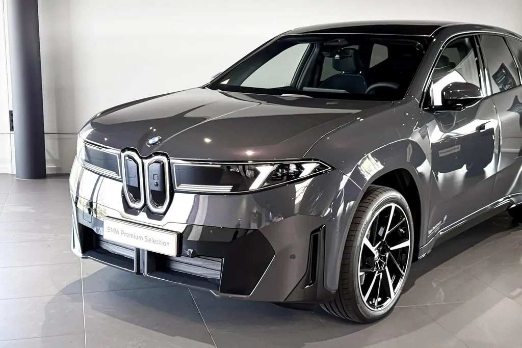 BMW iX3 40 eDrive 83 kWh