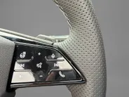 Audi Q6 e-tron S edition 83 kWh 252pk · Panoramadak · Inklap. Trekhaak · Luchtvering · 360 Camera · Matrix LED · Elek. Stoelen + Geheugen Bestuurder · Garantie t/m 19-06-2030 of 100.000km