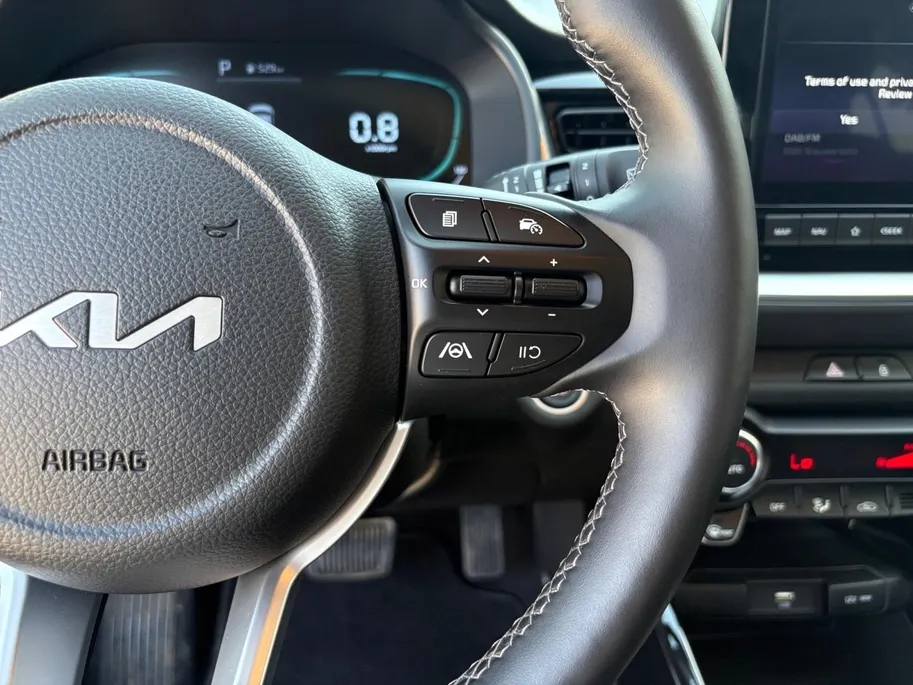 Kia Stonic 1.0 T-GDi MHEV DynamicPlusLine | Automaat | Cruise Control | Climate Control | Stoelverwarming | Stuurverwarming | Camera | Privacy Glass |