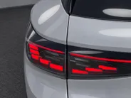 Volkswagen ID.4 Pro 77 kWh 150kW/204PK ·Camera · Stoelverwarming · Navigatie · Apple/Android Car Play · Parkeersensoren ·
